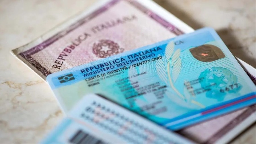 A partire dal 3 agosto 2026 la carta d'identità cartacea cesserà di essere valida, indipendentemente dalla data di scadenza riportata sul documento.